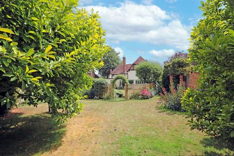 5 bedroom detached house for sale, Towersey, Oxfordshire