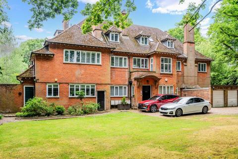 undefined, The Glade, Kingswood KT20