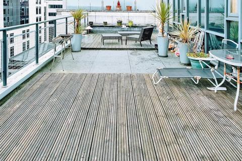 2 bedroom flat to rent, Bedford Street, Leeds, West Yorkshire, LS1