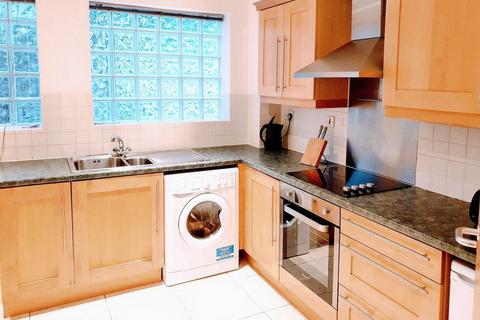 2 bedroom flat to rent, Bedford Street, Leeds, West Yorkshire, LS1