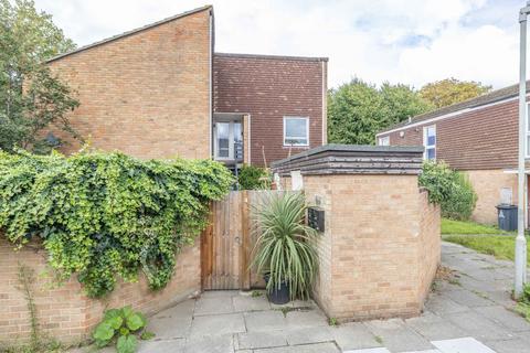 Pyott Mews, Canterbury, Kent, CT1