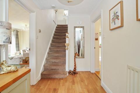 3 bedroom detached house for sale, Saunderton Close, Haydock, WA11