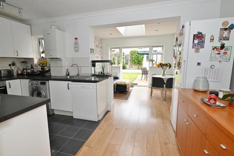 3 bedroom terraced house for sale, Fulwell Park Avenue, Twickenham TW2