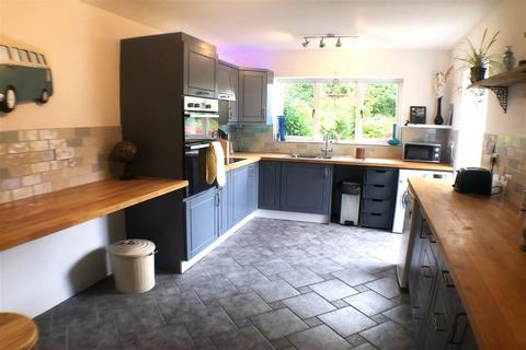 undefined, Godalming GU7