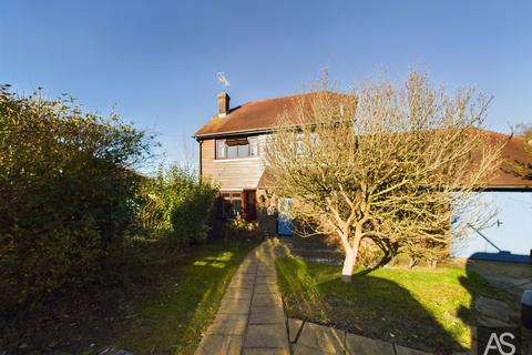 3 bedroom detached house for sale, Weald View, Staplecross, TN32