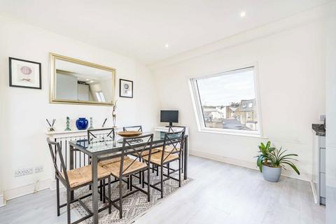 3 bedroom flat for sale, Parkville Road, London SW6