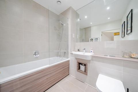 2 bedroom flat for sale, Palmerston Road, Acton, London, W3