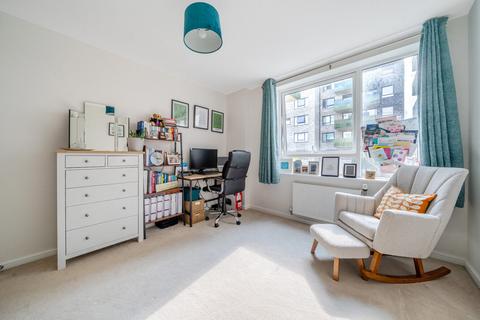 2 bedroom flat for sale, Palmerston Road, Acton, London, W3