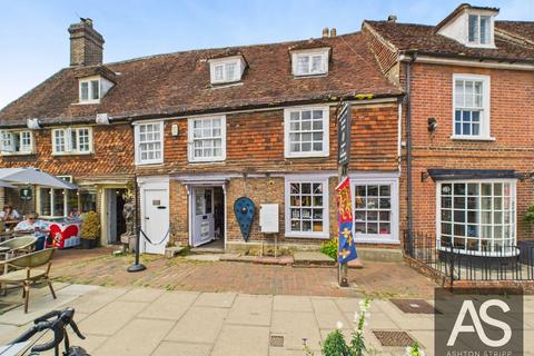 High Street, Battle, TN33