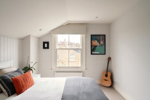 1 bedroom flat for sale, Helix Road, London SW2