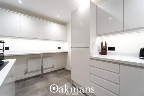 11 Appletree Close, Birmingham, B31 2YP