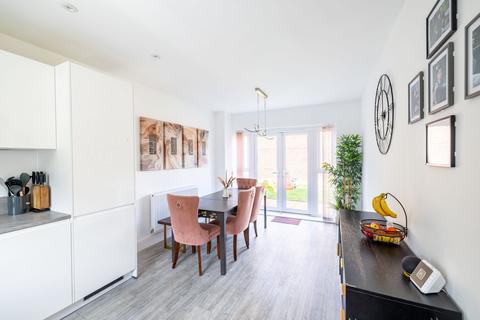 undefined, Isabella Walk, Tadworth, KT20