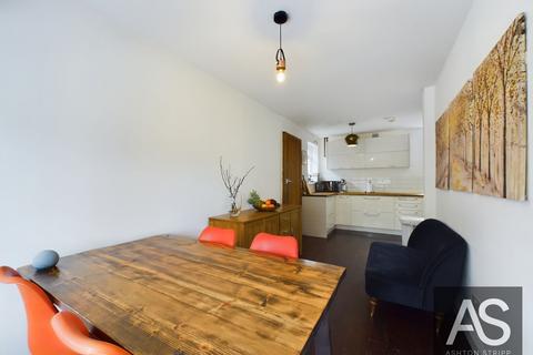 3 bedroom detached house for sale, Staplecross, Robertsbridge, TN32