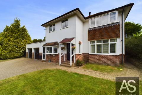 3 bedroom detached house for sale, Staplecross, Robertsbridge, TN32
