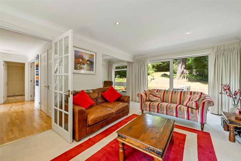 7 Dower Park, Windsor, SL4 4BQ