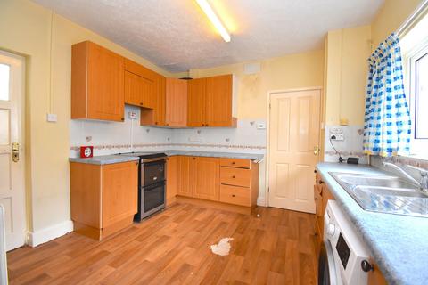 2 bedroom detached bungalow for sale, Holywell Crescent, Abergavenny, NP7