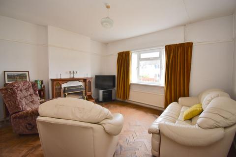 2 bedroom detached bungalow for sale, Holywell Crescent, Abergavenny, NP7