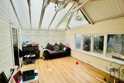 12 Birch Grove, Prescot, L35 5AU