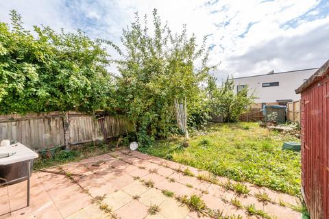 26 Waters Road, Kingston Upon Thames, KT1 3LP