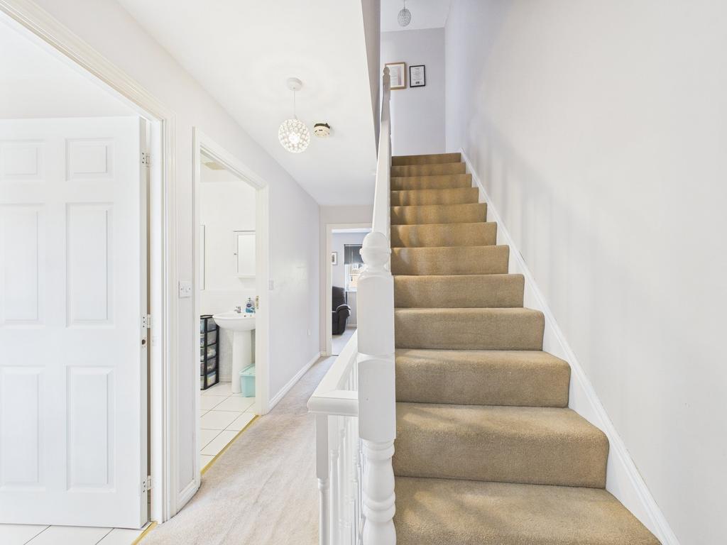 1st floor landing