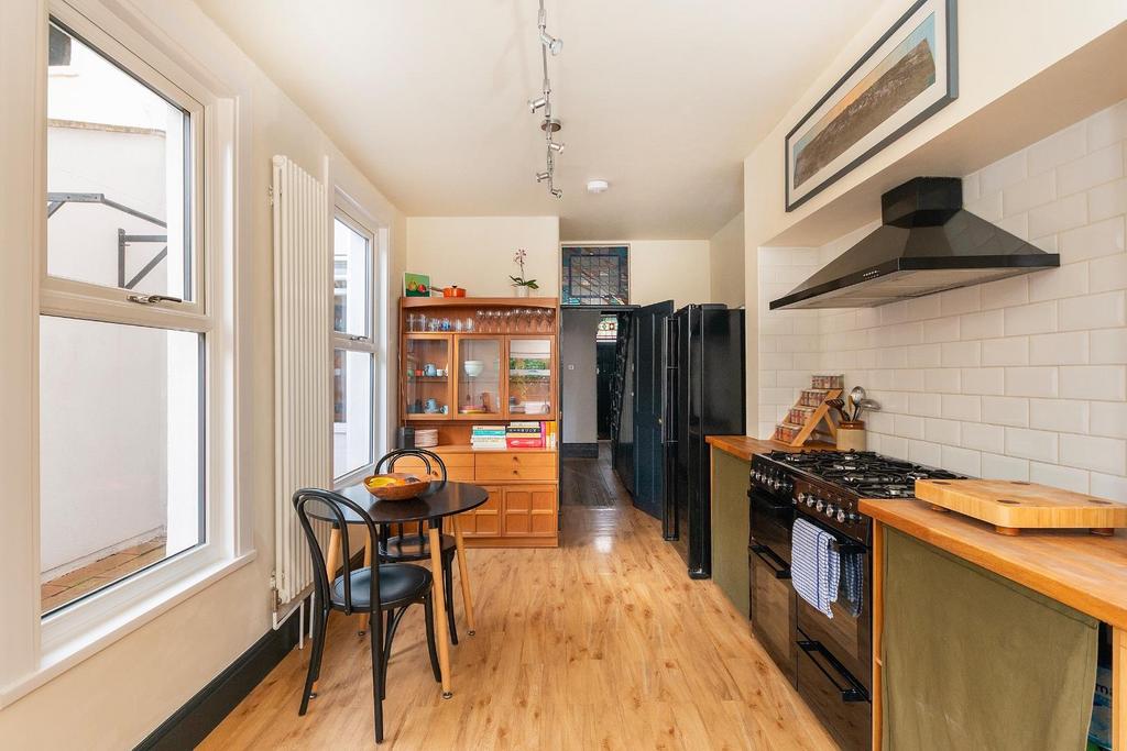 2 D7 RGK - Kitchen B.jpg