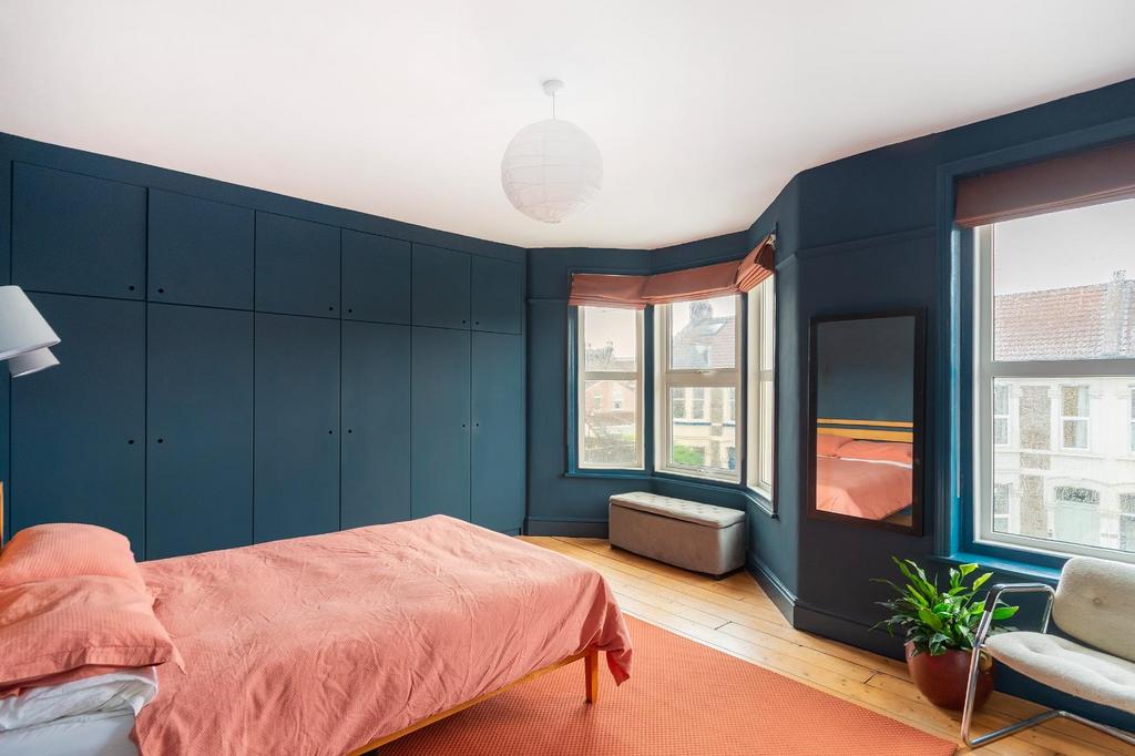 2 D7 RGK - Bedroom M.jpg