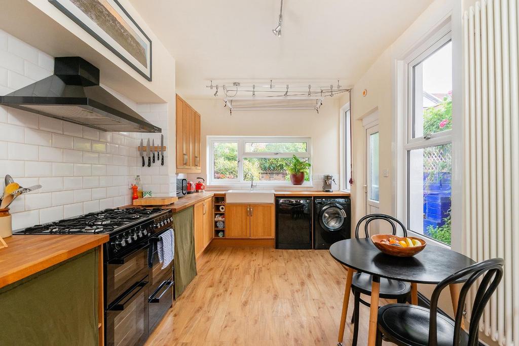 2 D7 RGK - Kitchen D.jpg