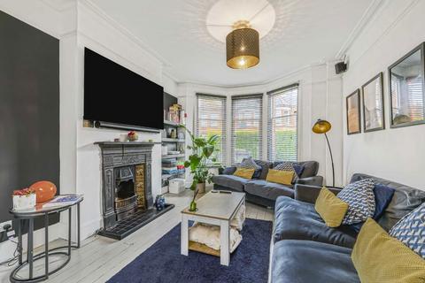 4 bedroom terraced house for sale, Haverhill Road, London SW12