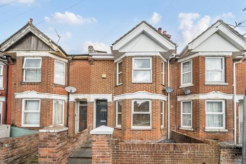 49 Ampthill Road, Southampton, SO15 8LN