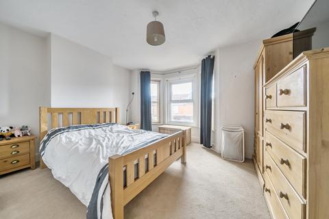 49 Ampthill Road, Southampton, SO15 8LN