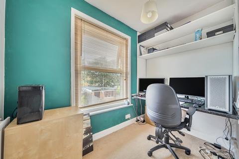 49 Ampthill Road, Southampton, SO15 8LN