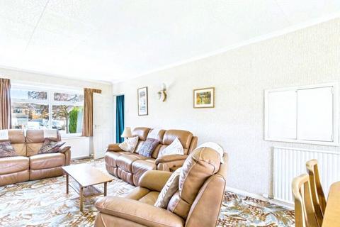 4 bedroom detached house for sale, Churchill Avenue, Brigg, Lincoln, Lincolnshire, DN20 8DF