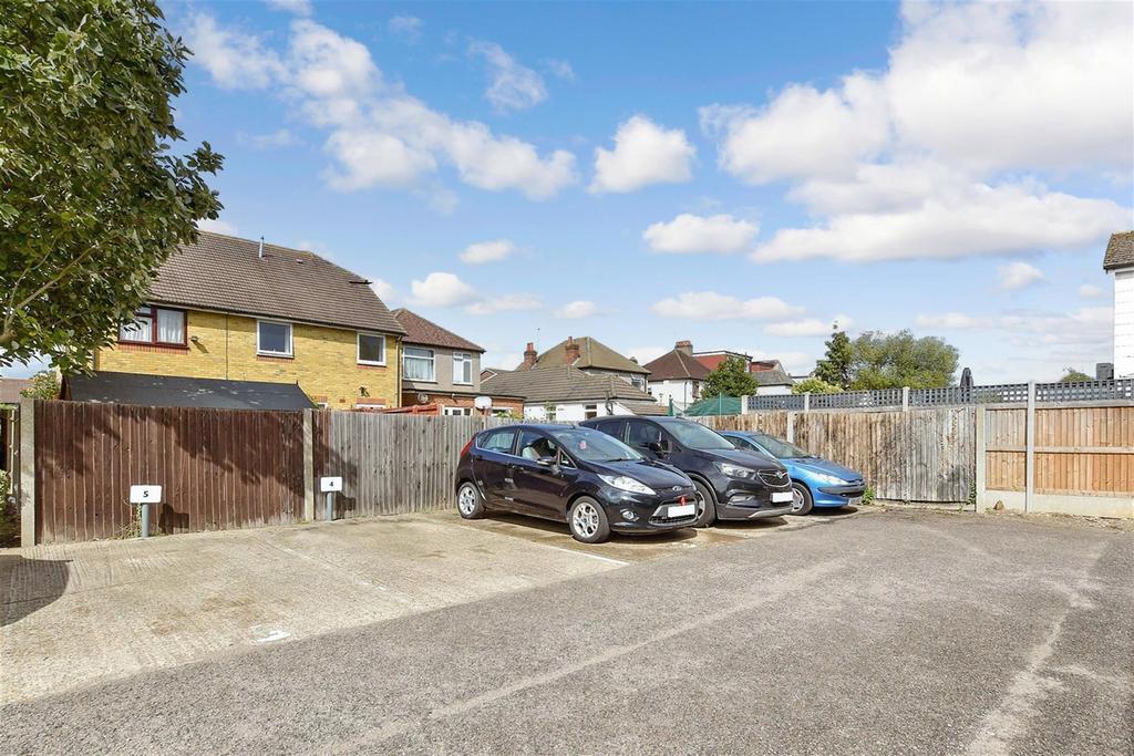 Driveway/Parking