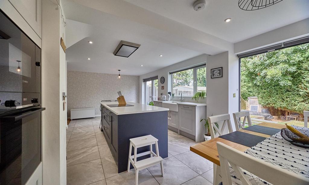 8 Borrowdale Close ES 8.jpg
