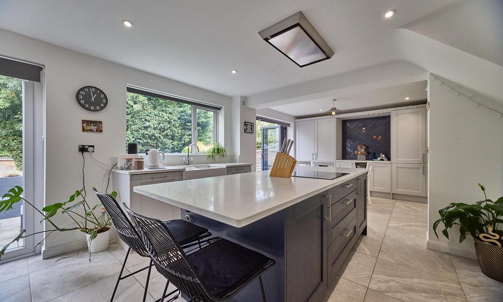 8 Borrowdale Close ES 2.jpg