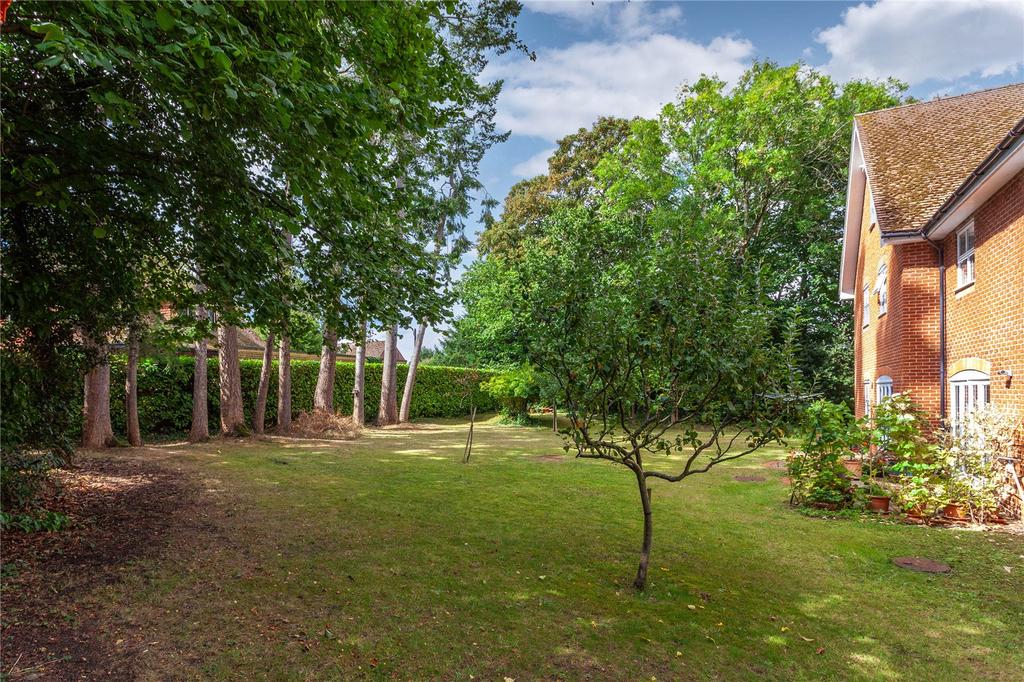 Communal Grounds