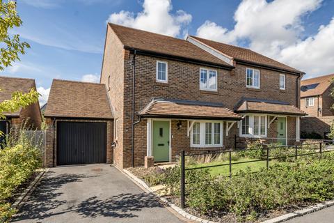 3 bedroom semi-detached house for sale, Clover Way, Bishops Waltham, Southampton, Hampshire, SO32