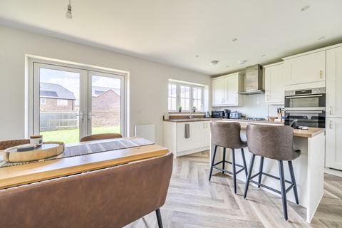 3 bedroom semi-detached house for sale, Clover Way, Bishops Waltham, Southampton, Hampshire, SO32