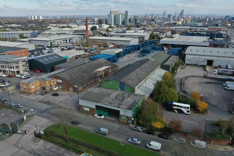 Warehouse to rent, Z Warehouse, Mosley Rd Manchester M17 1PS