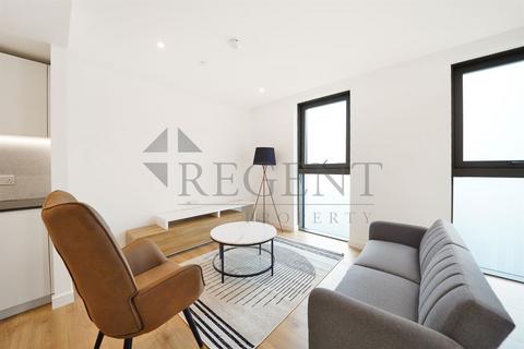 2 bedroom apartment to rent, One Thames Quay, Marsh Wall, E14