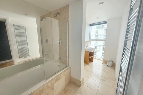 3 bedroom penthouse for sale, 96 The Quays, Salford Quays, Salford, M50