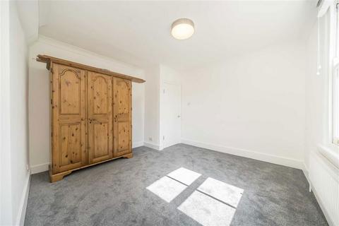 2 bedroom flat for sale, Richborough Road, London NW2