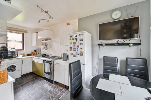 111 Abbeyfield Road, London, SE16 2BS