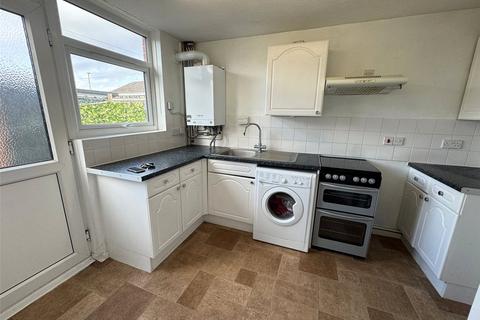2 bedroom terraced house to rent, Southend Road, Hampshire SP10