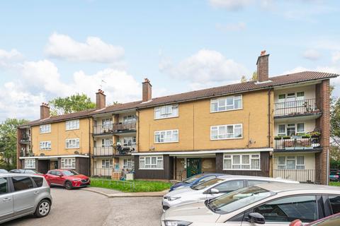 Pawsons Road, Croydon, CR0