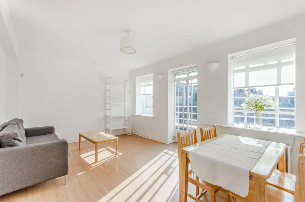 Paramount Court, Bloomsbury, London... 2 bed flat - £3,467 pcm (£800 pw)