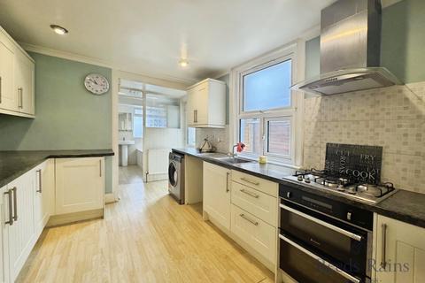 4 bedroom terraced house for sale, Bradgate Road, Catford SE6