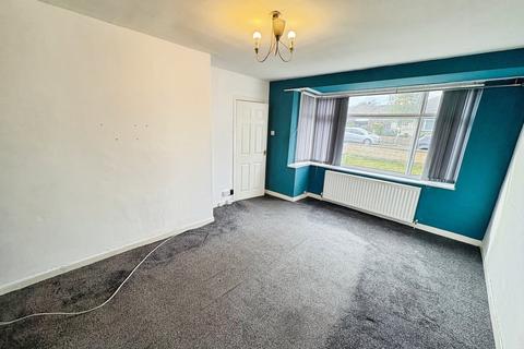 3 bedroom semi-detached house to rent, Coniston Avenue, West Yorkshire HD5