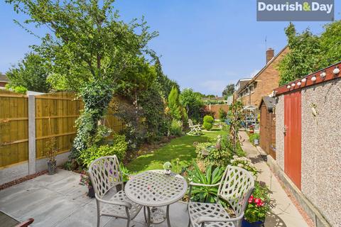 3 bedroom semi-detached house for sale, Manor Farm Crescent, Stafford ST17