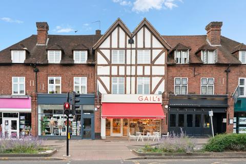 1 bedroom flat for sale, High Street, Esher, KT10